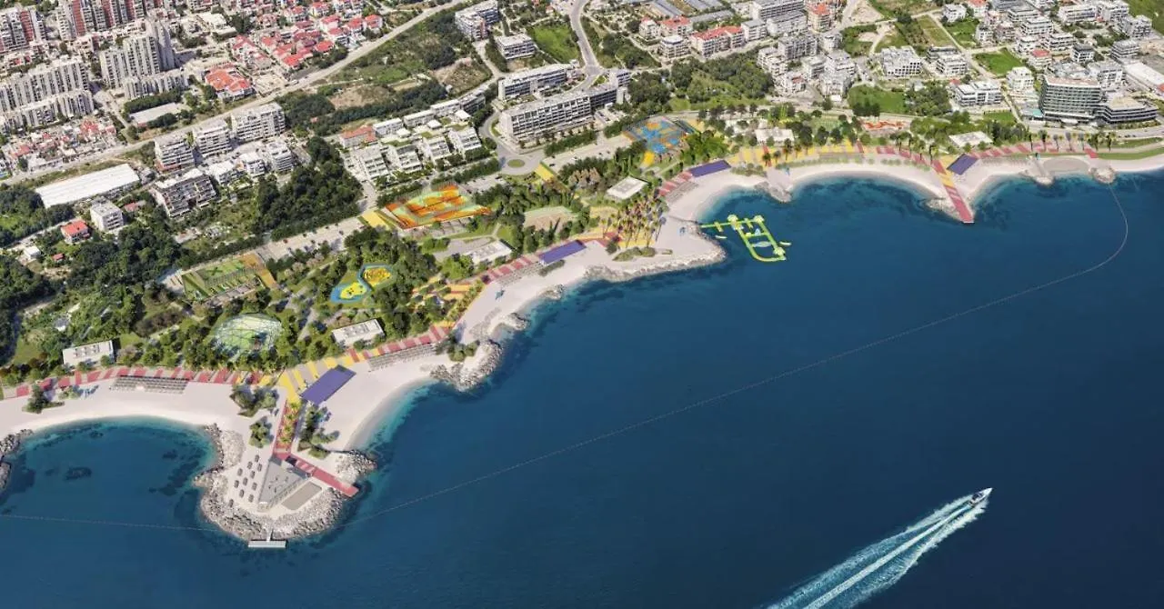 Split Znjan Beach Apartment With Parking